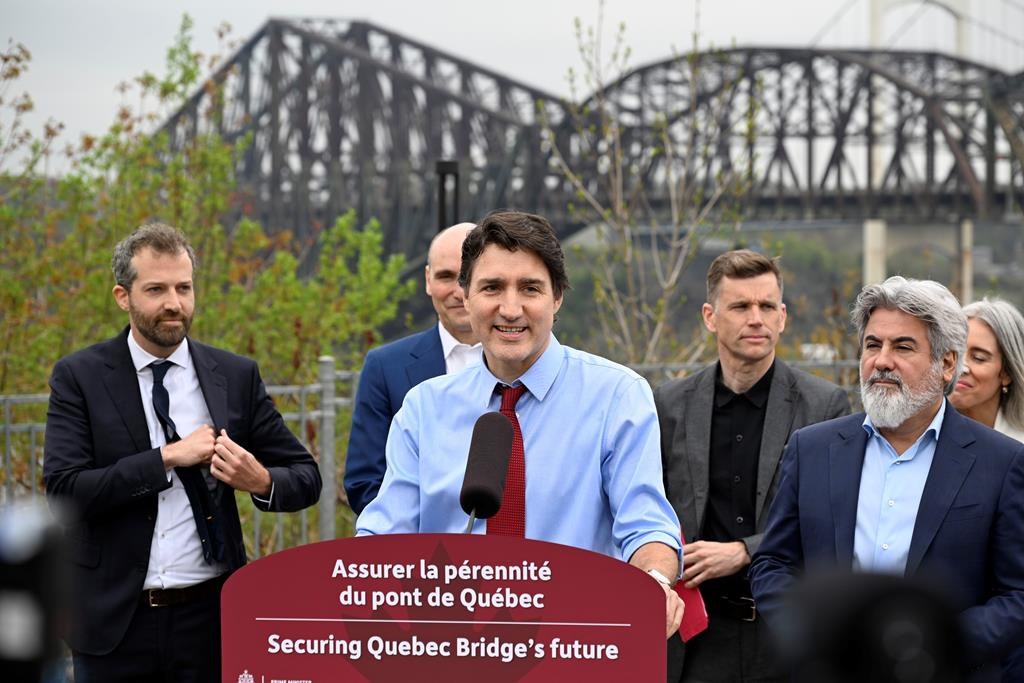 Ottawa to acquire Quebec Bridge from CN, will spend $1 billion on span over 25 years