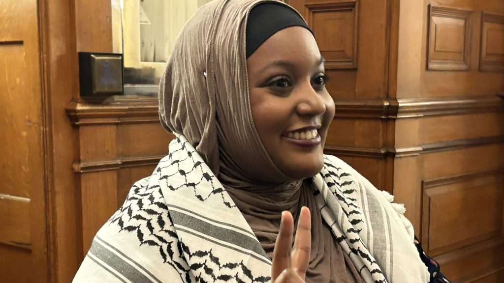 Keffiyehs can now be worn in Queen’s Park precinct but still banned in chambers, House Speaker says